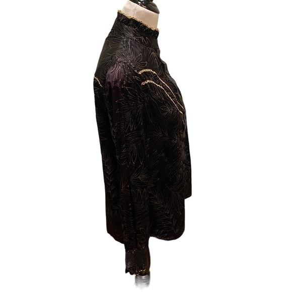 Elegant Black and Gold Button Down Shirt size Large - Picture 7 of 16